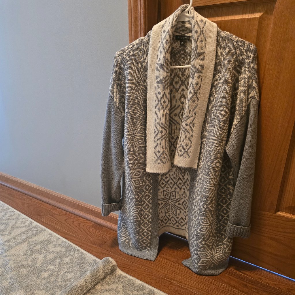 Talbots - Comfy, Thicker Grey/Cream Cardigan Lg- P